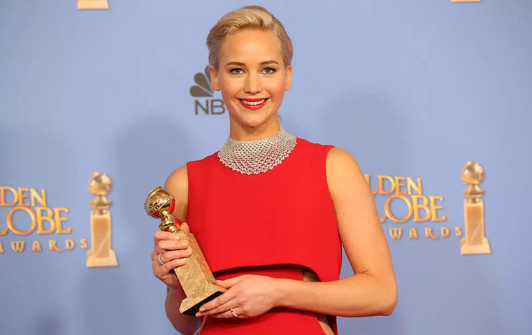 حرائق كاليفورنيا: أنجيلينا جولي تفتح أبواب منزلها للمتضررين وحفل الأوسكار رهن التأجيل من جديد